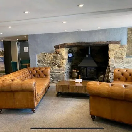 Holywell View 30 * Cubert